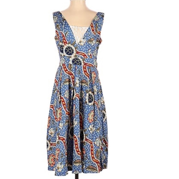 Hearts & Roses London Floral Retro Dress, Fit & Flare, USA Size 6, UK 10 - Picture 3 of 9